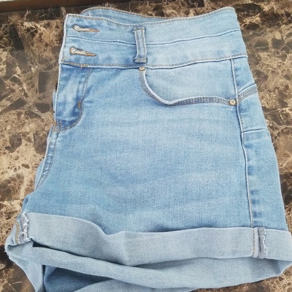 Jean shorts - Picture 2 of 2